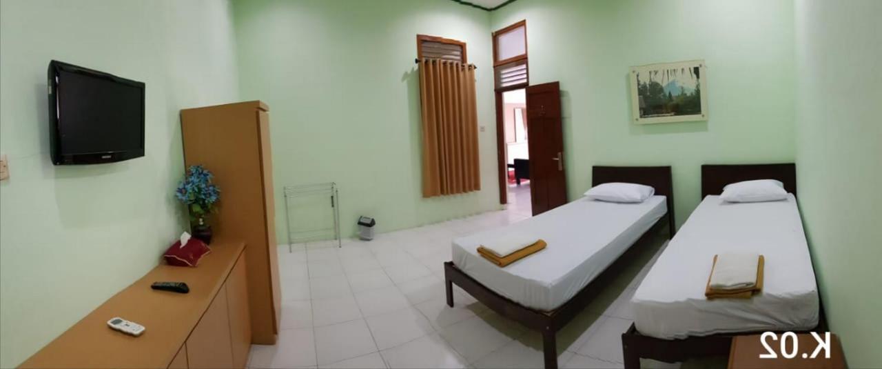 Embe Pitoe Syariah Gejayan RedPartner Hotel Pakualaman Luaran gambar