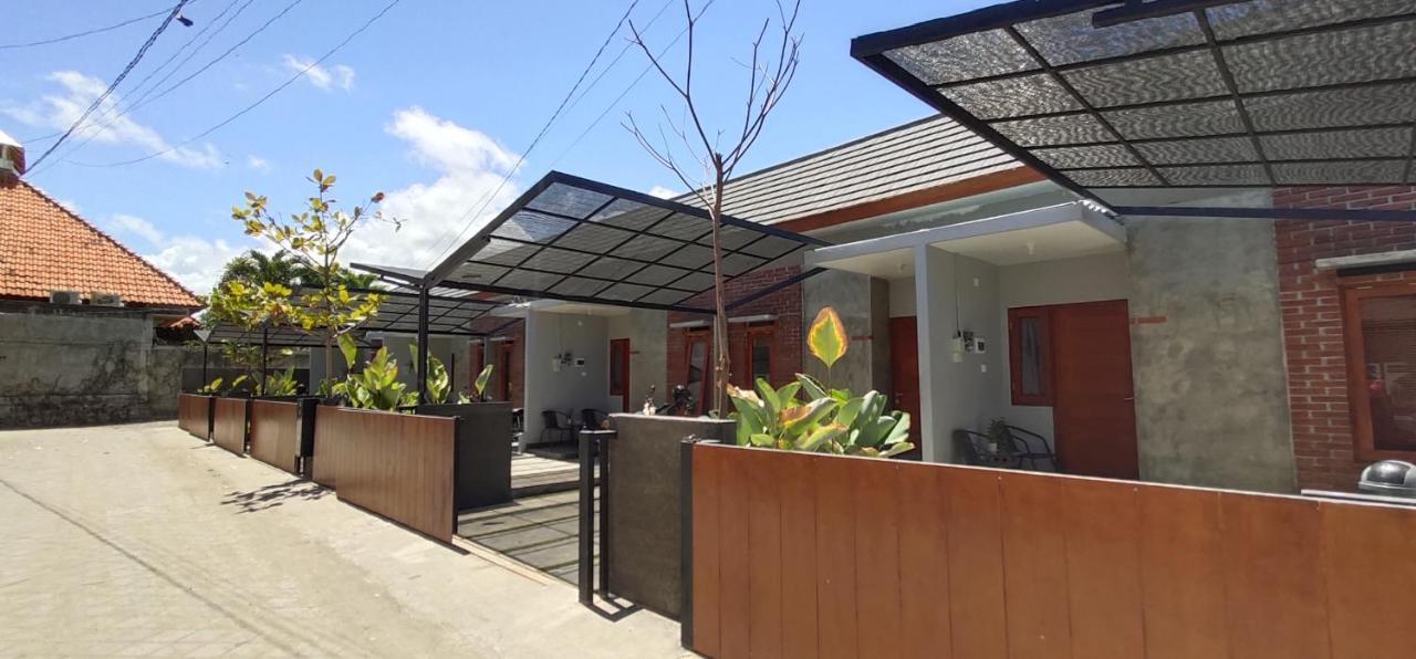 Embe Pitoe Syariah Gejayan RedPartner Hotel Pakualaman Luaran gambar