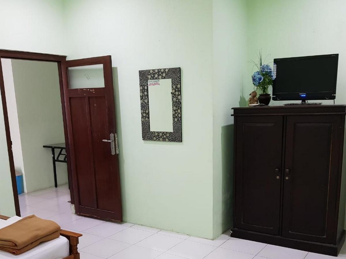 Embe Pitoe Syariah Gejayan RedPartner Hotel Pakualaman Luaran gambar