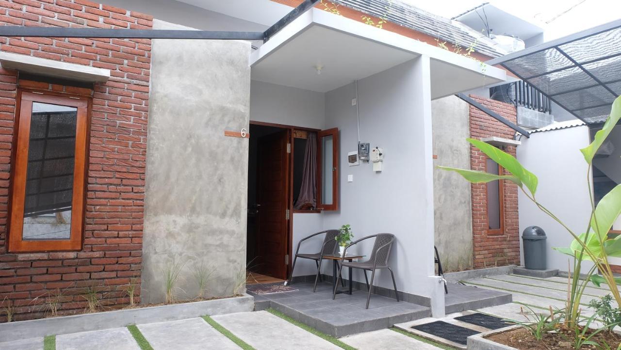 Embe Pitoe Syariah Gejayan RedPartner Hotel Pakualaman Luaran gambar