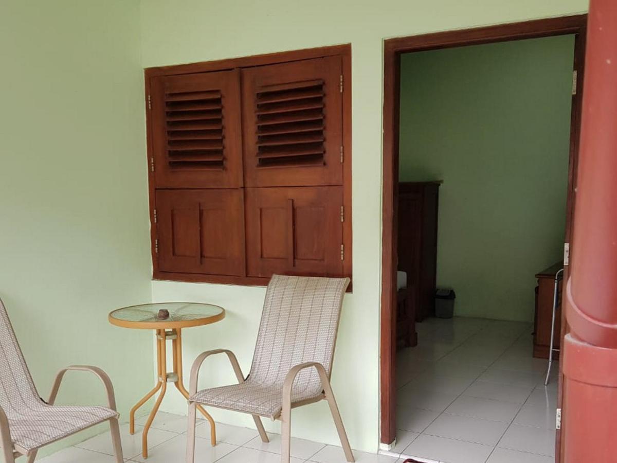 Embe Pitoe Syariah Gejayan RedPartner Hotel Pakualaman Luaran gambar