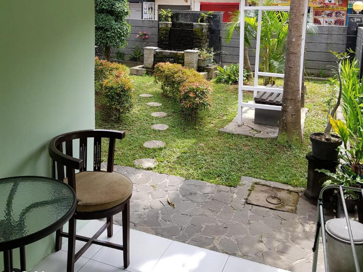 Embe Pitoe Syariah Gejayan RedPartner Hotel Pakualaman Luaran gambar