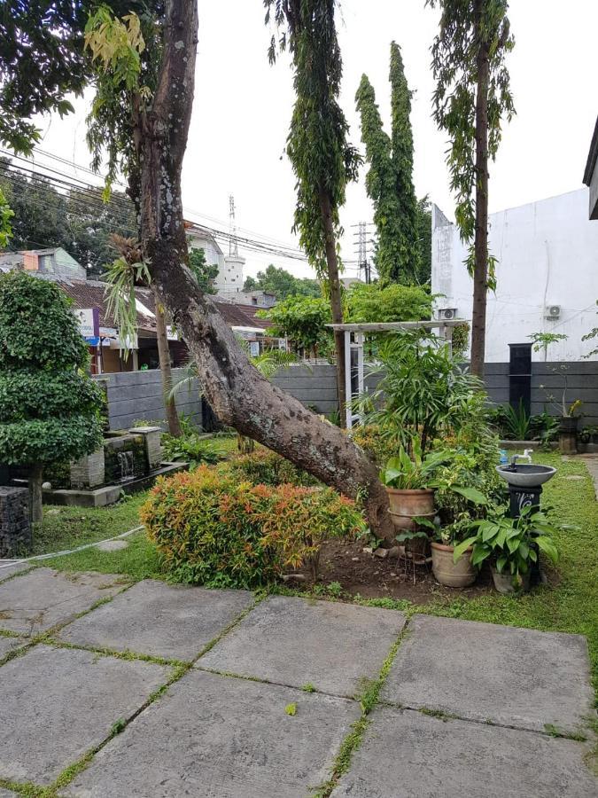 Embe Pitoe Syariah Gejayan RedPartner Hotel Pakualaman Luaran gambar